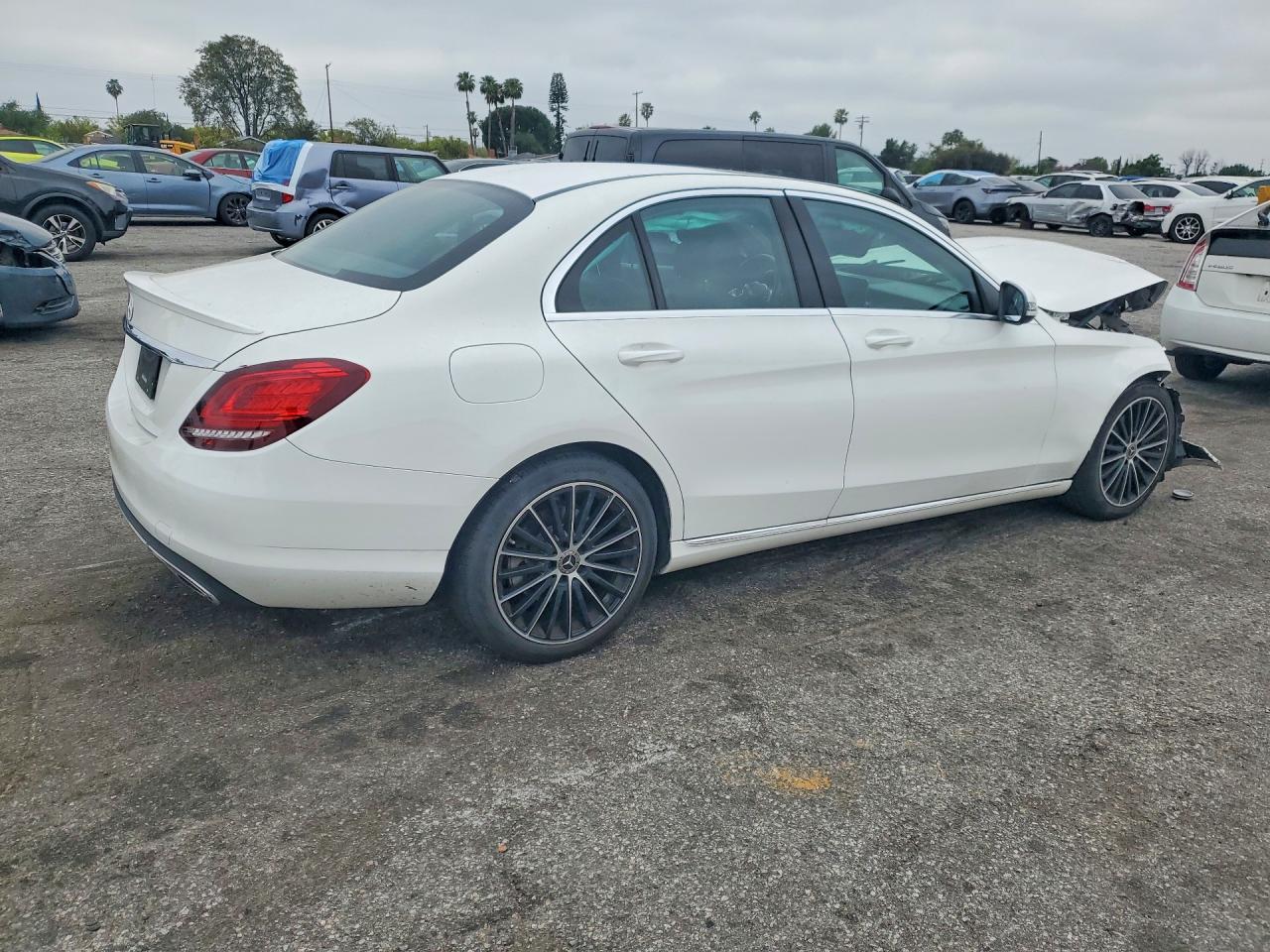 2019 MERCEDES-BENZ C 300 photo 5