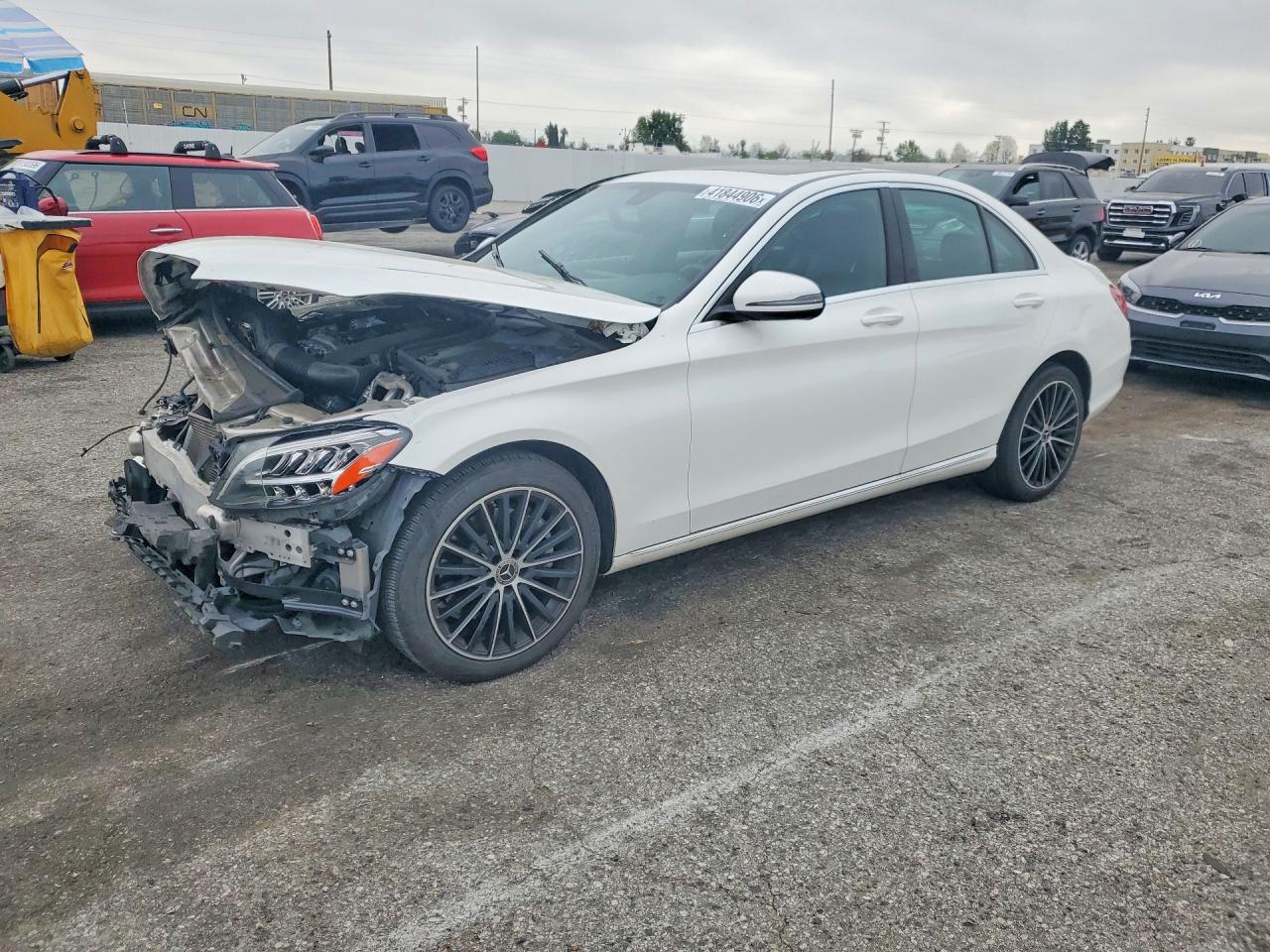 2019 MERCEDES-BENZ C