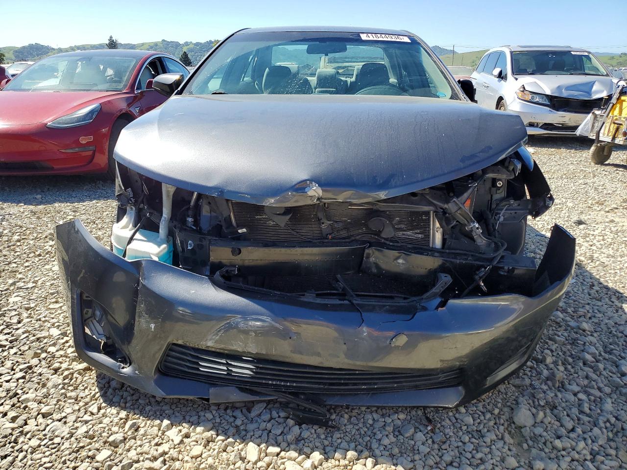 2012 TOYOTA CAMRY LE photo 13