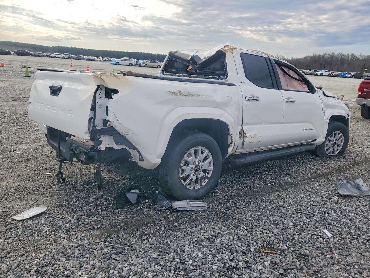 2024 TOYOTA TACOMA SR5 photo 7