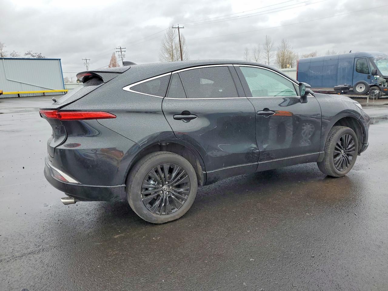 2024 TOYOTA VENZA NIGHTSHADE EDITION photo 5