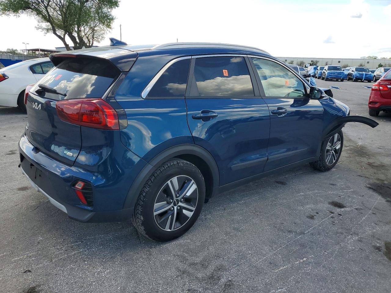 2022 KIA NIRO EX PREMIUM photo 5