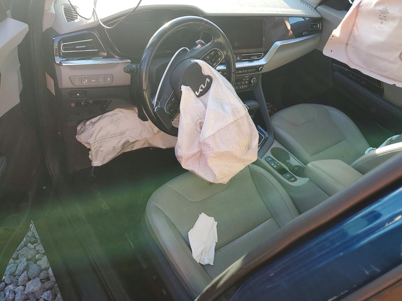 2022 KIA NIRO EX PREMIUM photo 15