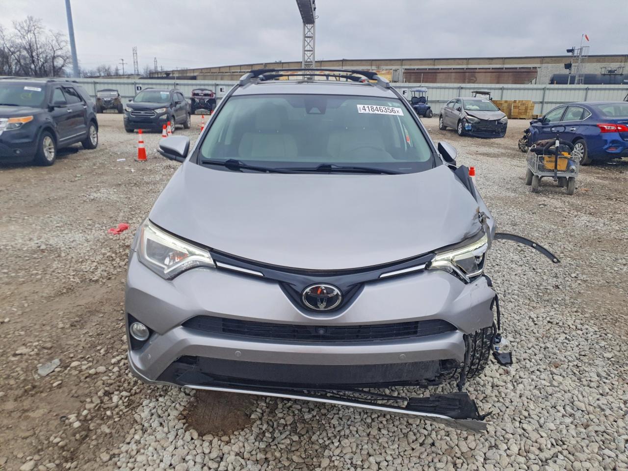 2017 TOYOTA RAV4 PLATINUM photo 13