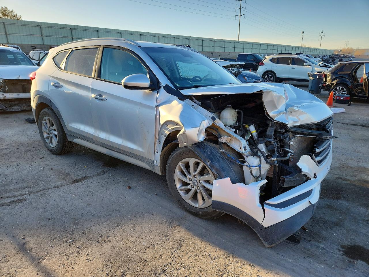 2018 HYUNDAI TUCSON SEL photo 4
