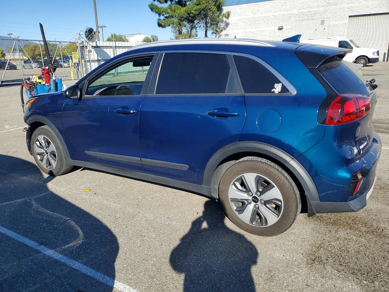 2021 KIA NIRO LX photo 3