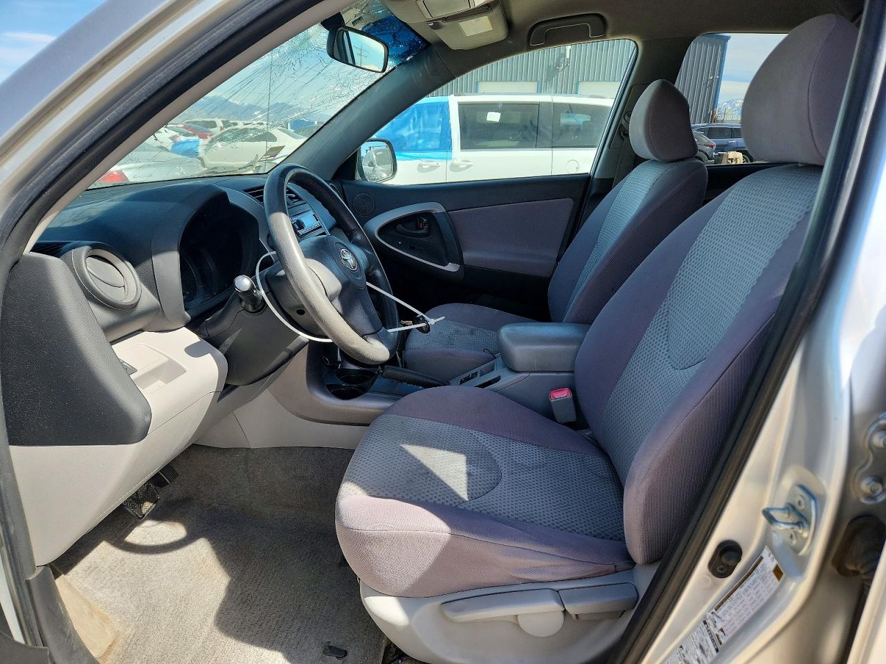 2007 TOYOTA RAV4 BASE photo 7