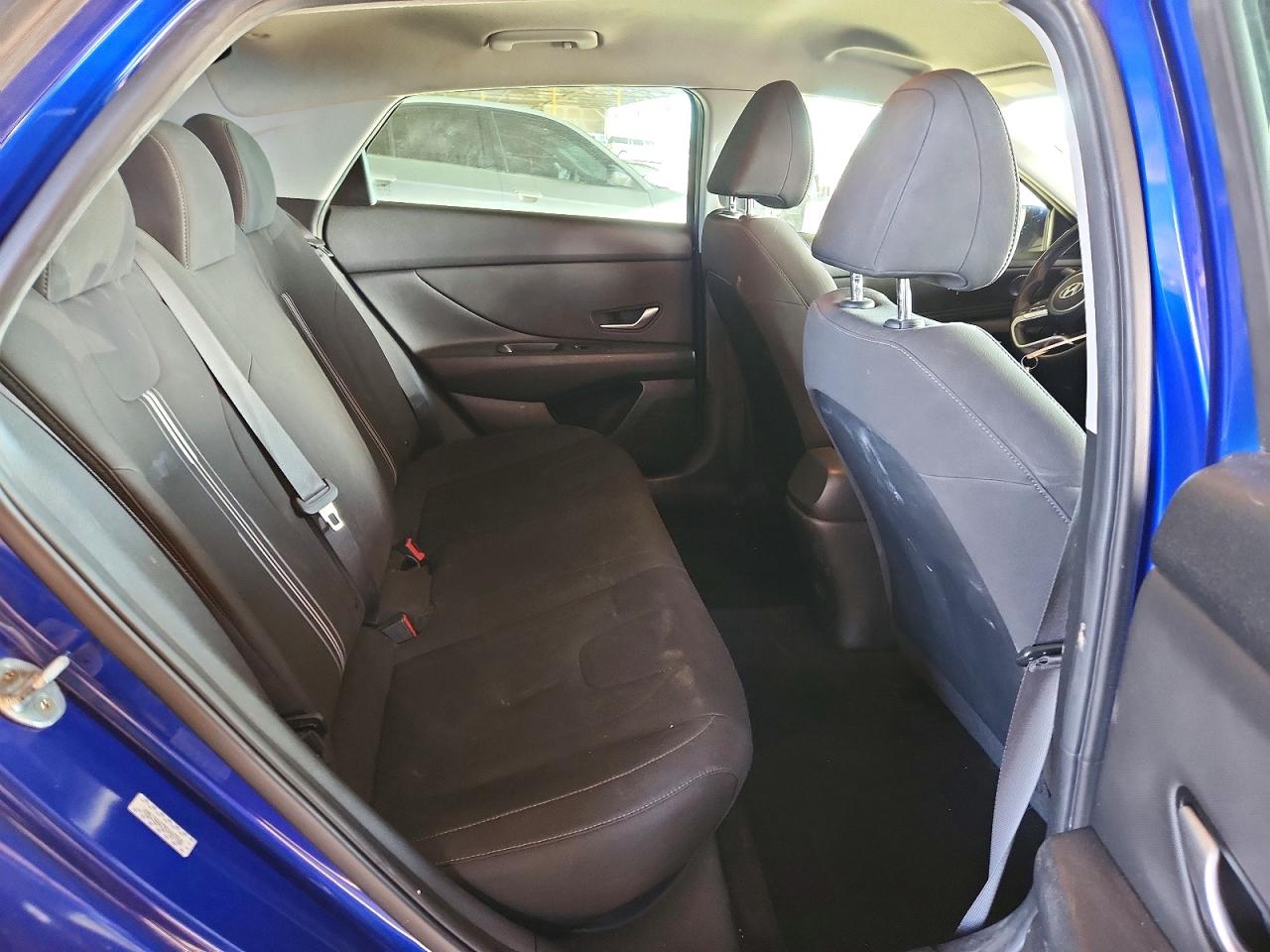 2023 HYUNDAI ELANTRA SEL photo 10