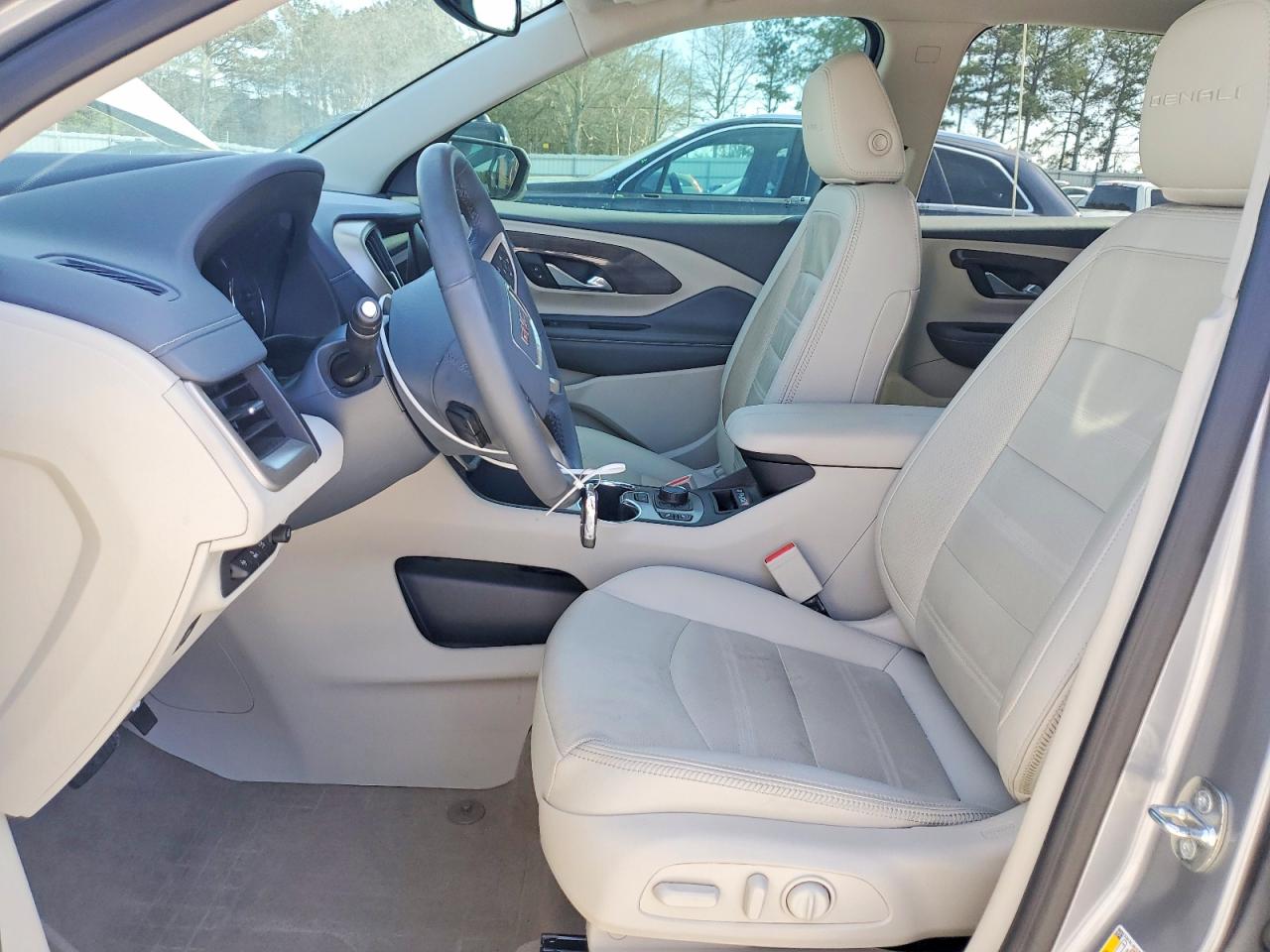 2024 GMC TERRAIN DENALI photo 13