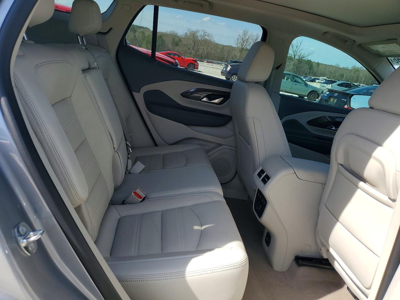 2024 GMC TERRAIN DENALI photo 21