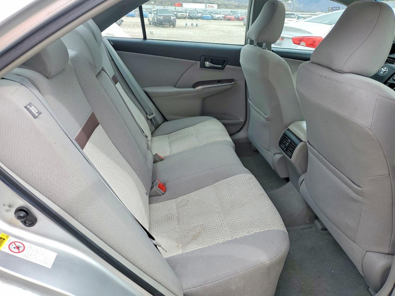 2012 TOYOTA CAMRY XLE photo 10