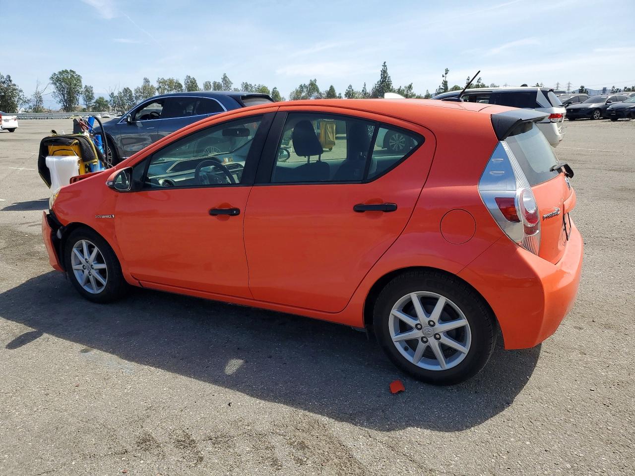 2012 TOYOTA PRIUS C THREE photo 3