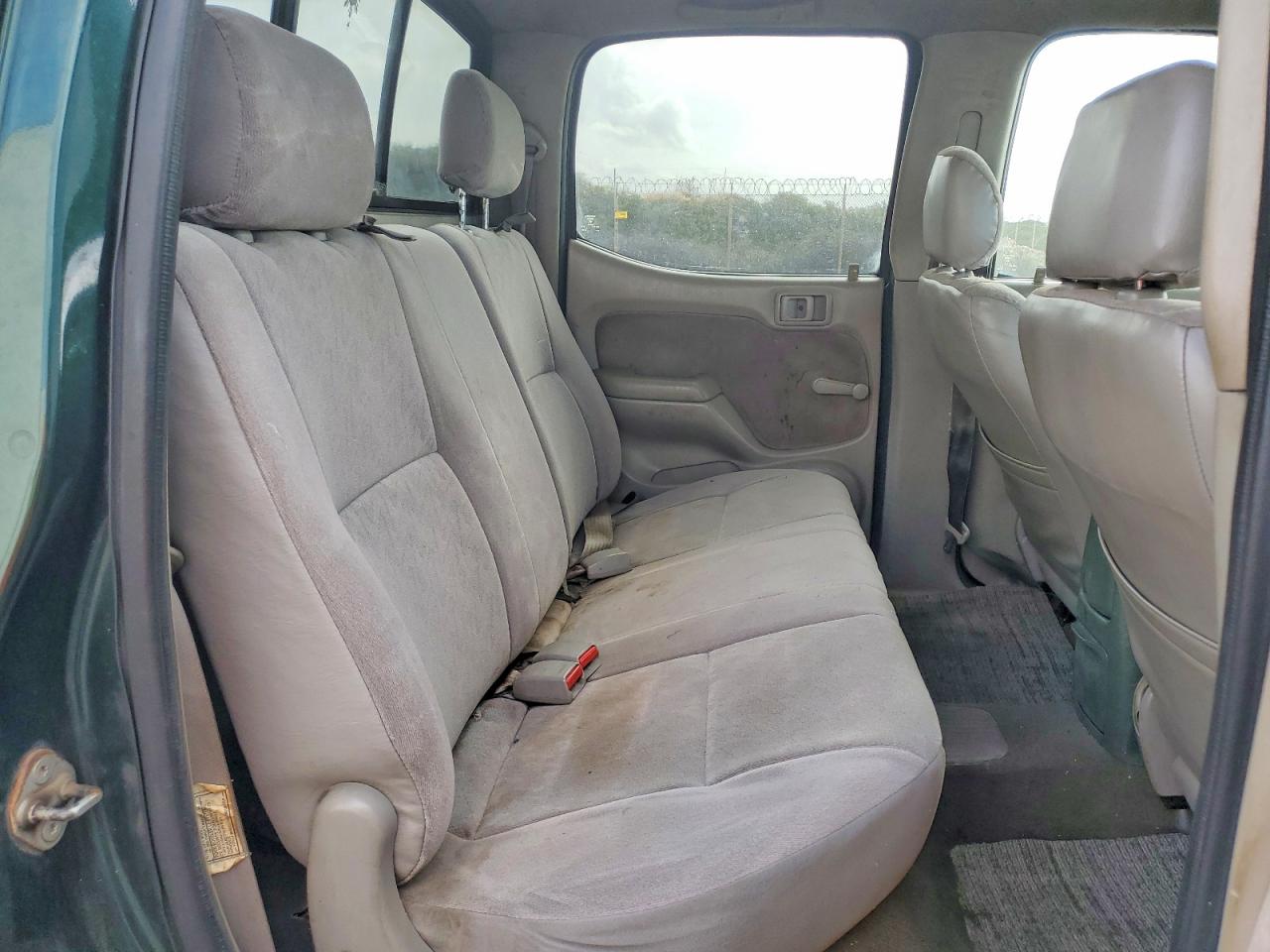 2004 TOYOTA TACOMA PRERUNNER photo 10