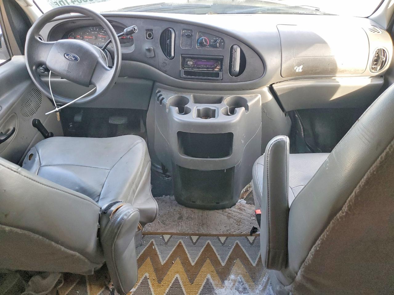 2005 FORD ECONOLINE E150 VAN photo 8