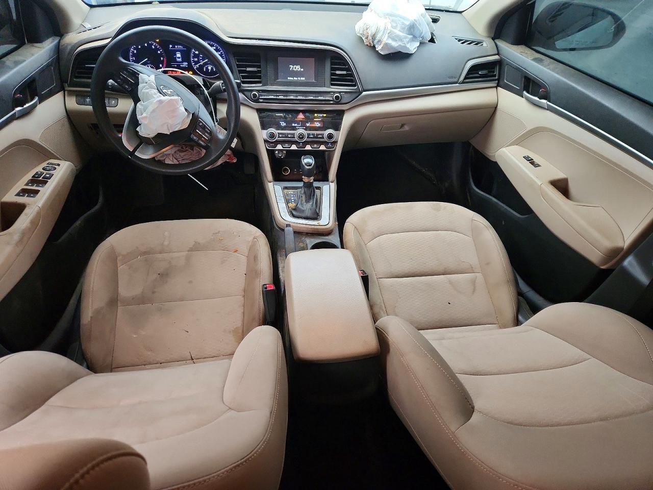 2020 HYUNDAI ELANTRA SE photo 8