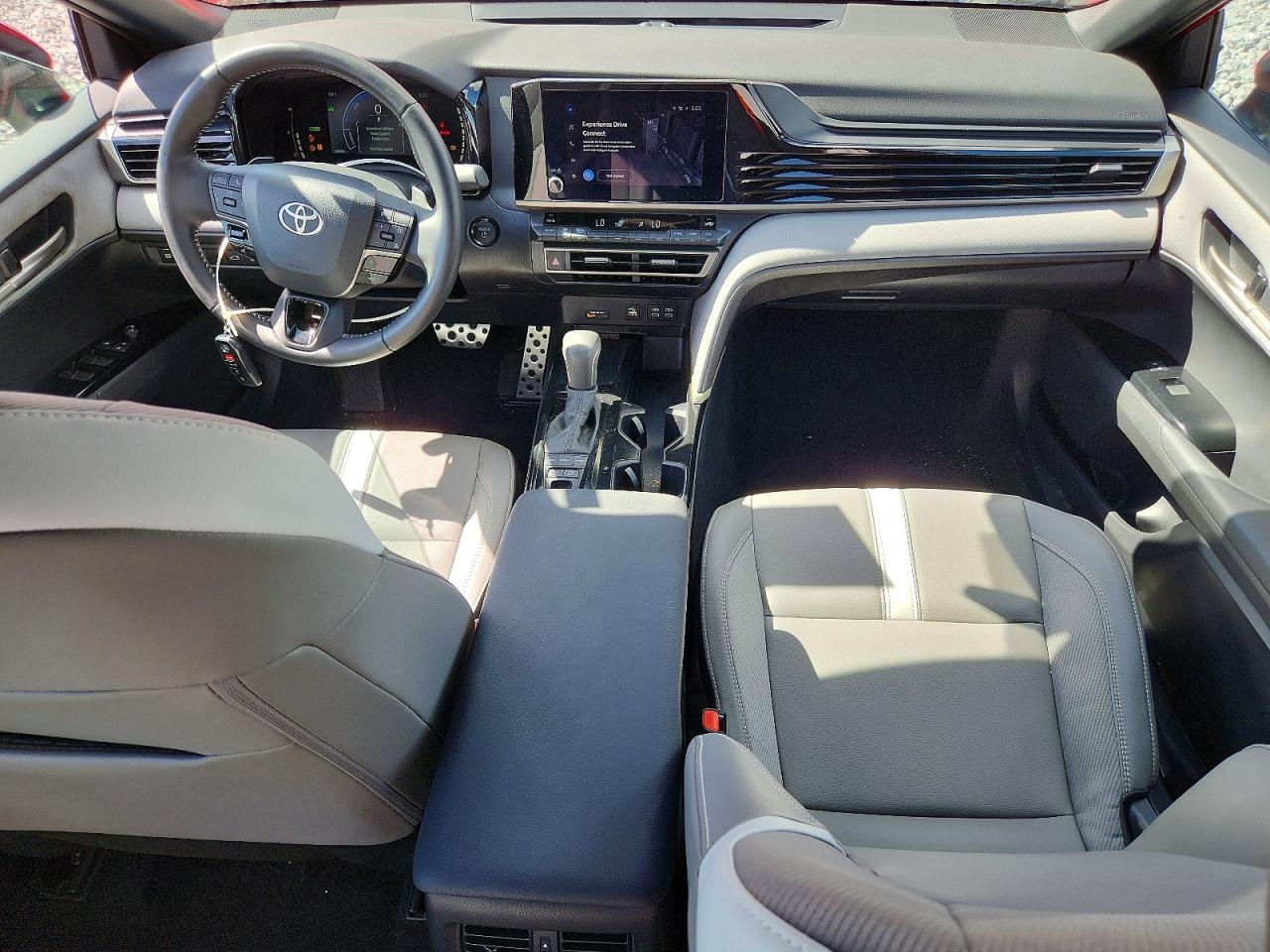 2025 TOYOTA CAMRY SE photo 8