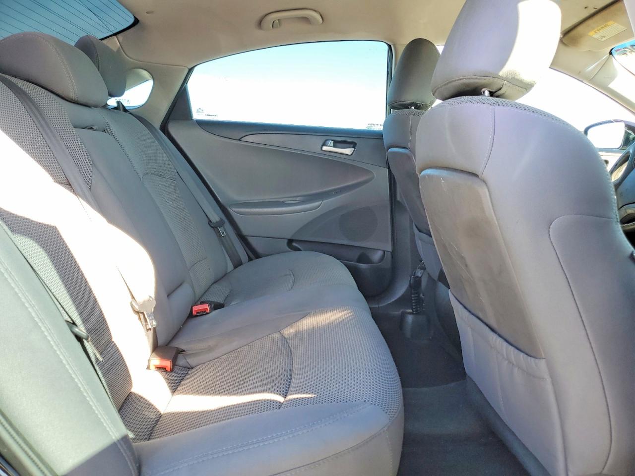 2013 HYUNDAI SONATA GLS photo 10