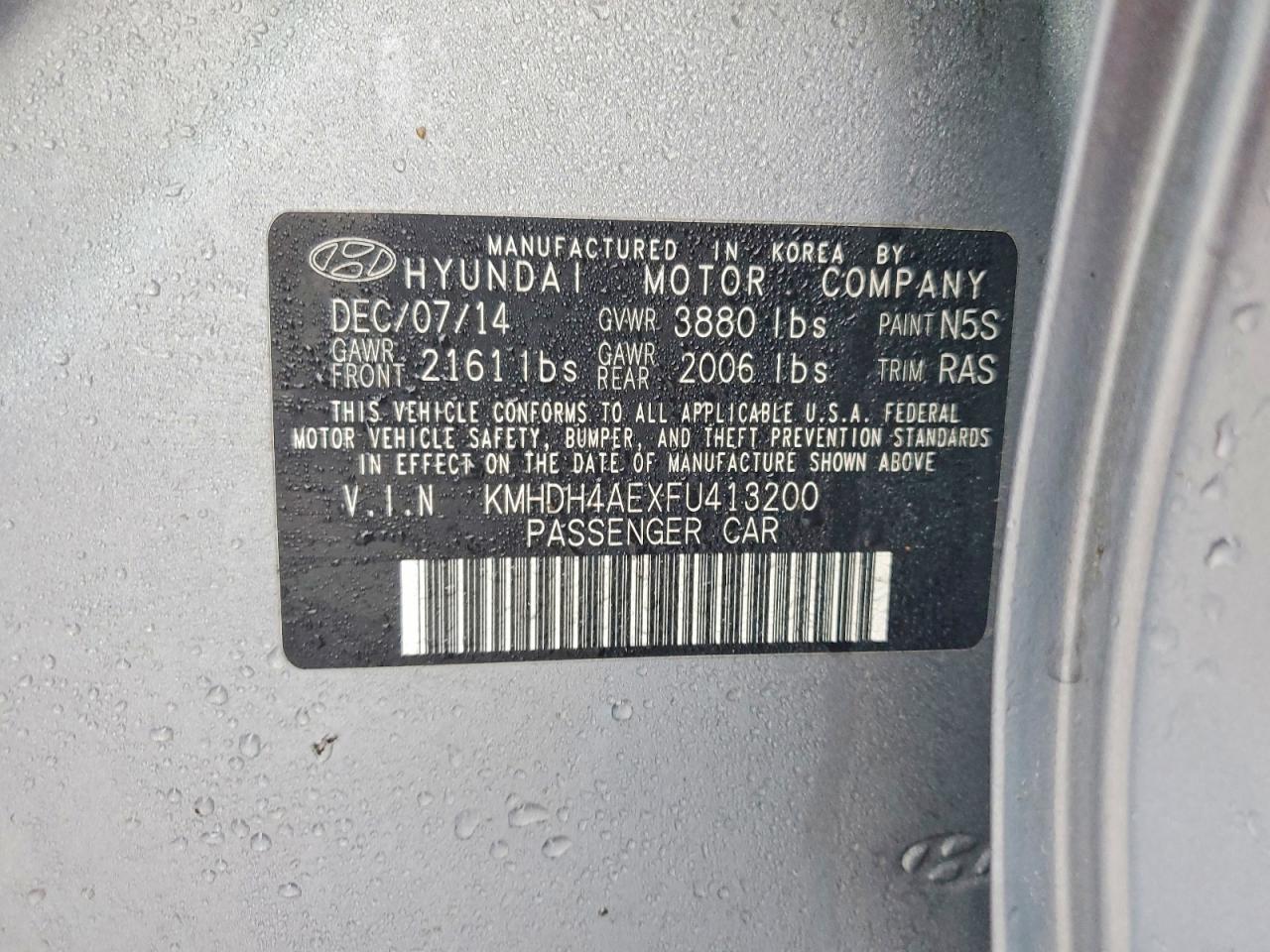 2015 HYUNDAI ELANTRA SE photo 12