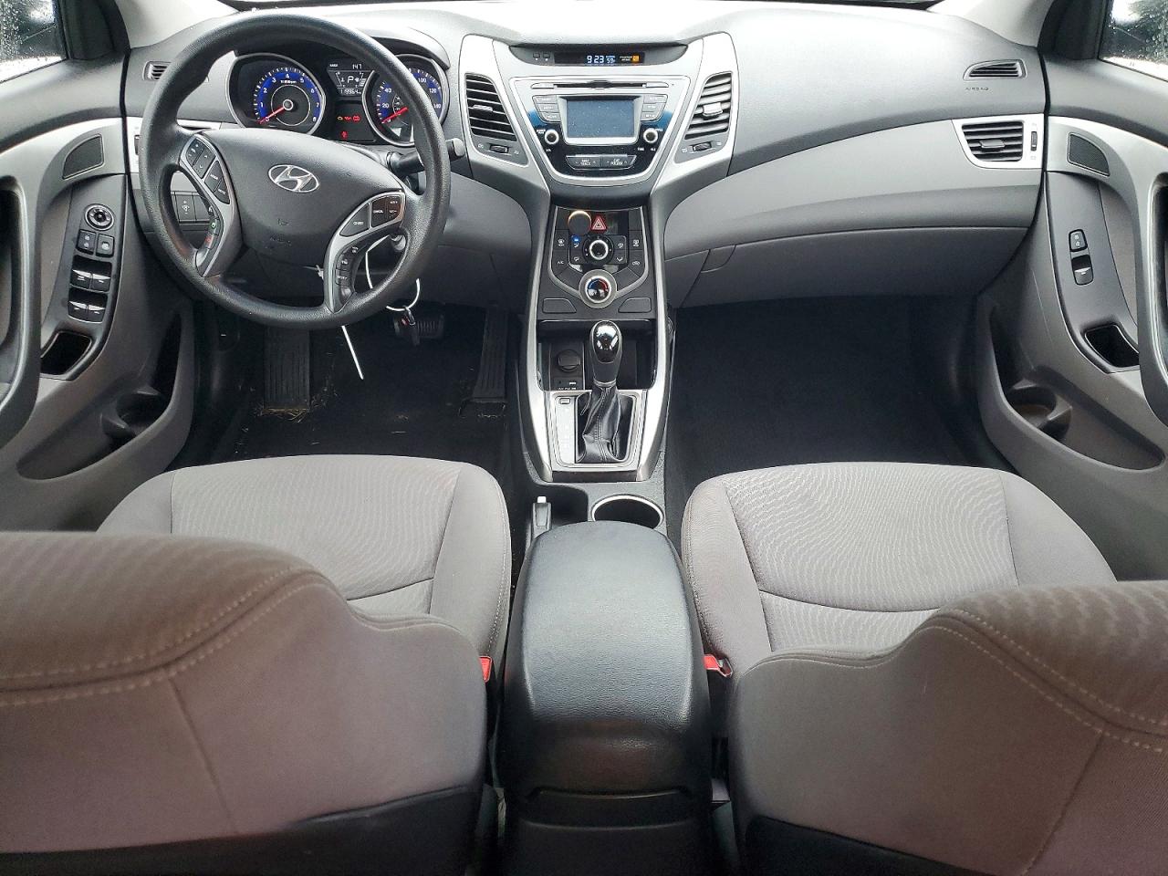 2015 HYUNDAI ELANTRA SE photo 8