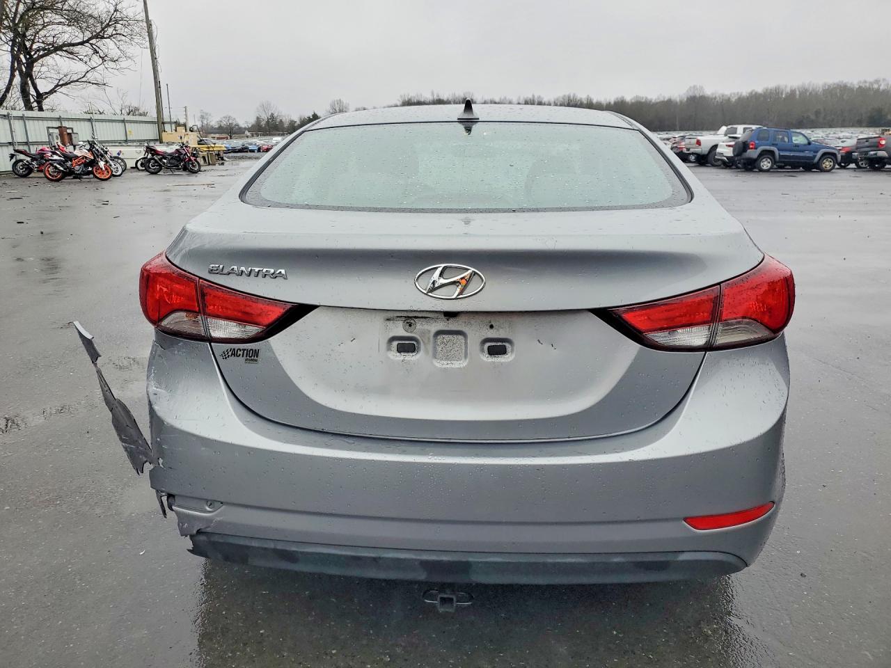 2015 HYUNDAI ELANTRA SE photo 6