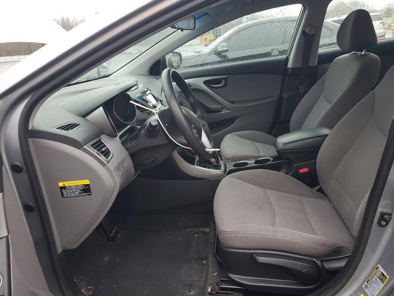2015 HYUNDAI ELANTRA SE photo 7
