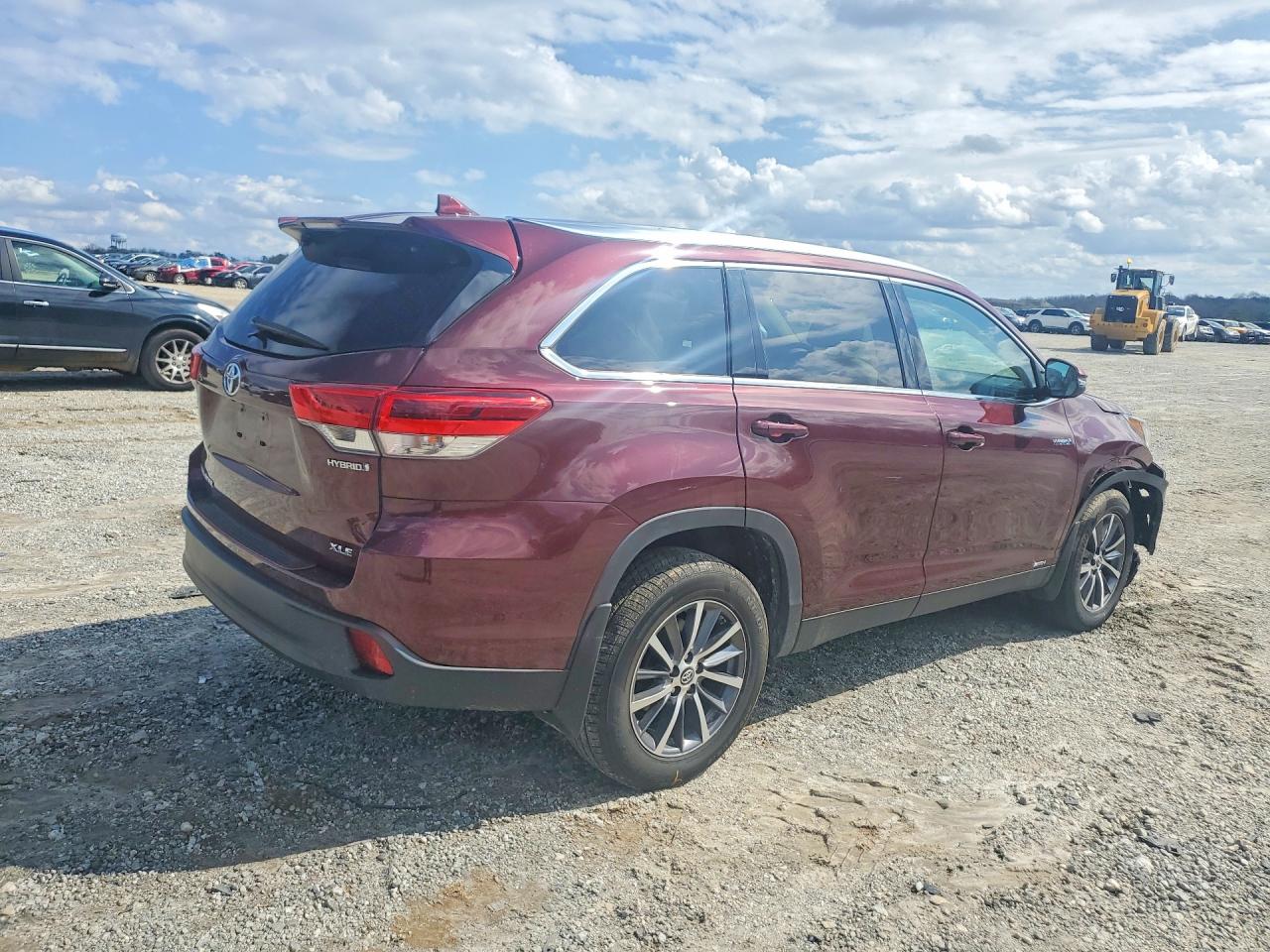 2019 TOYOTA HIGHLANDER HYBRID XLE photo 3