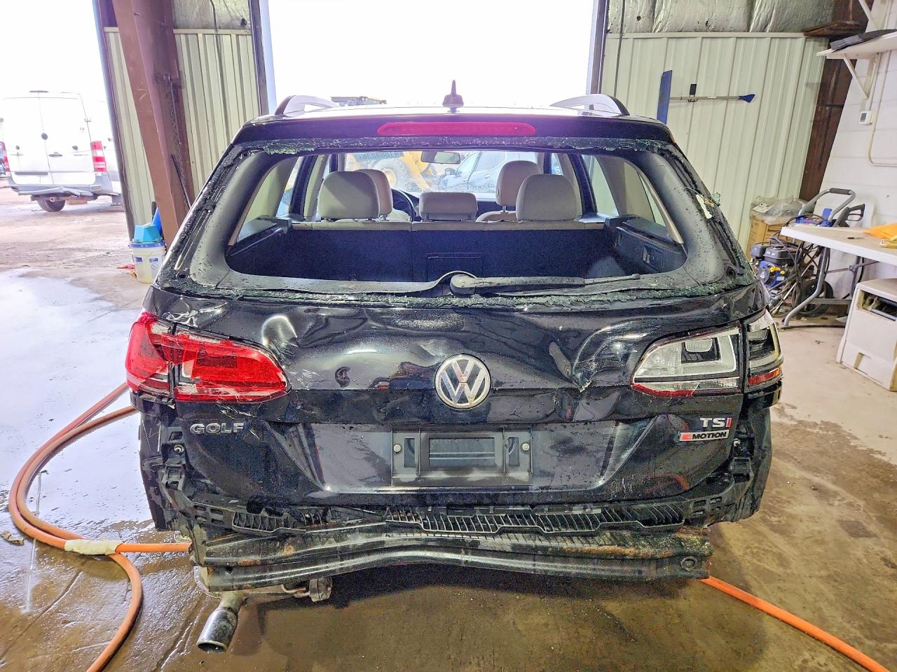 2017 VOLKSWAGEN GOLF SPORTWAGEN S photo 6