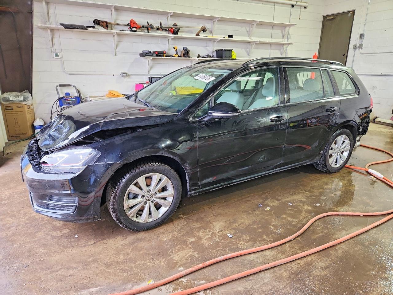 2017 VOLKSWAGEN GOLF SPORTWAGEN
