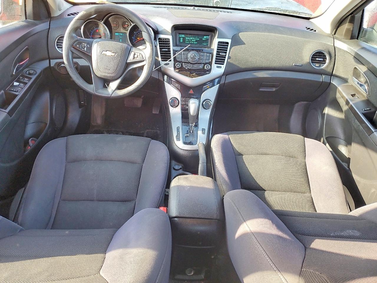 2015 CHEVROLET CRUZE LT photo 8