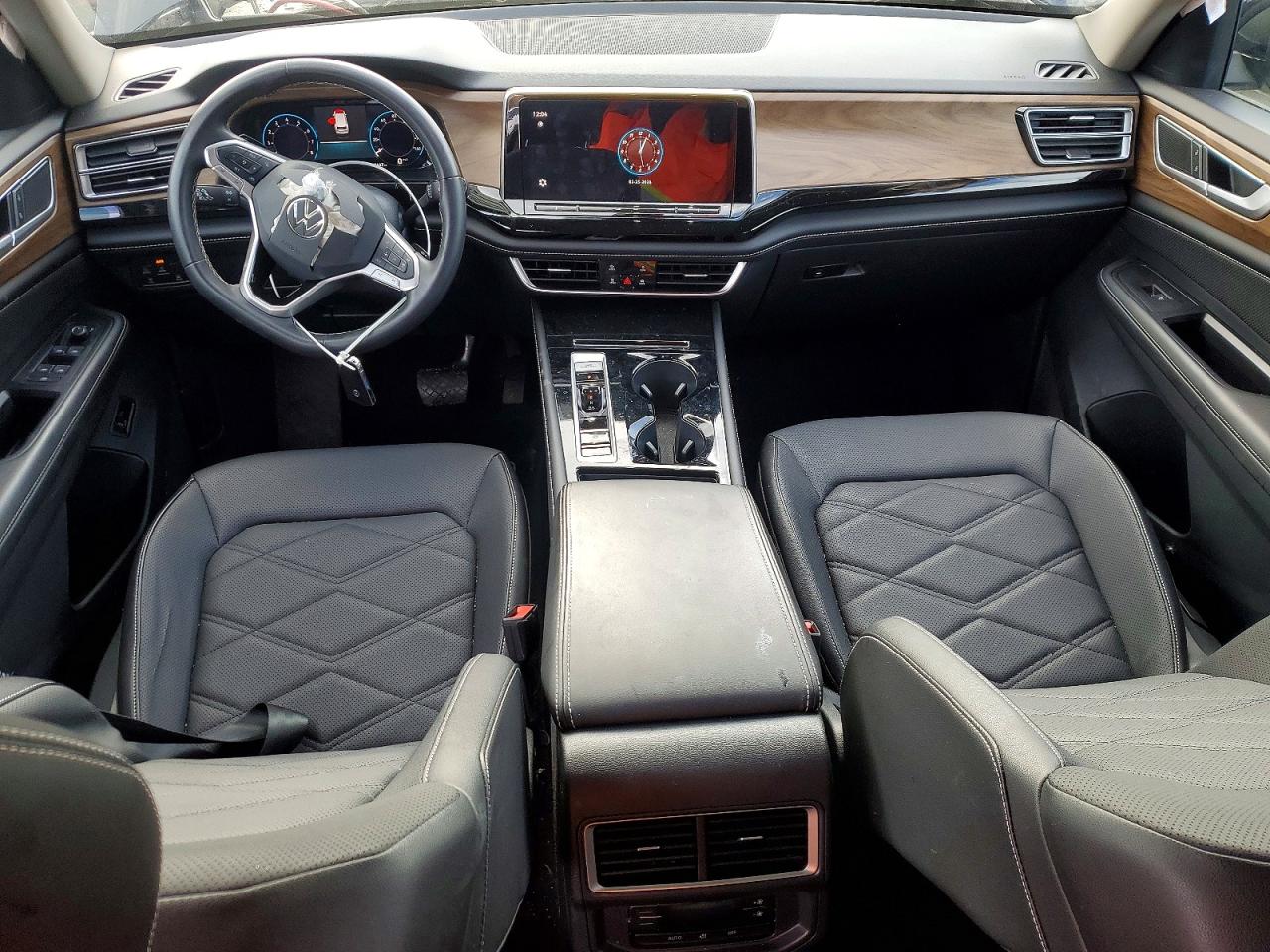 2024 VOLKSWAGEN ATLAS SE photo 8