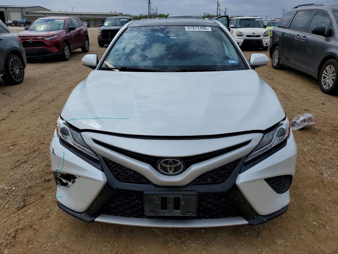 2020 TOYOTA CAMRY XSE photo 5
