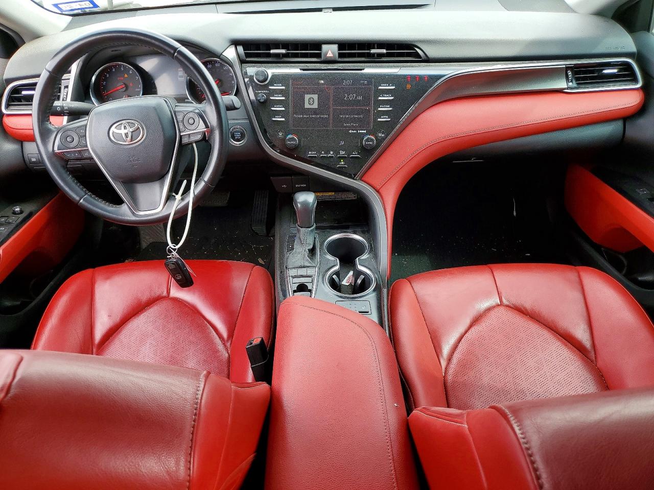 2020 TOYOTA CAMRY XSE photo 8