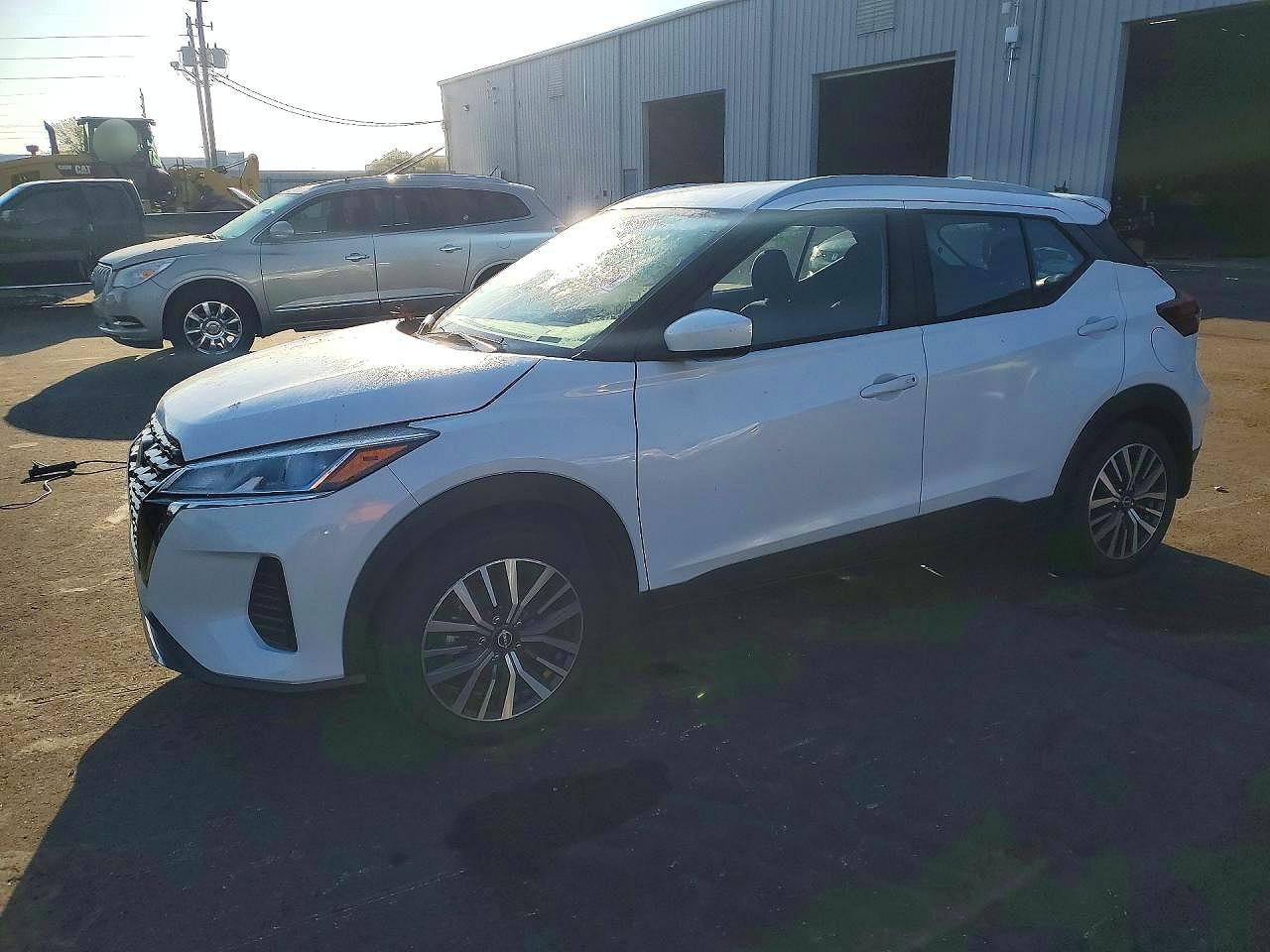 2022 NISSAN KICKS