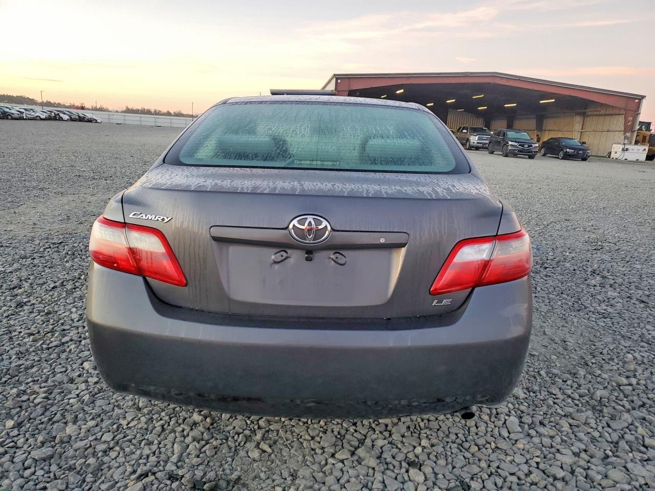 2009 TOYOTA CAMRY LE photo 6