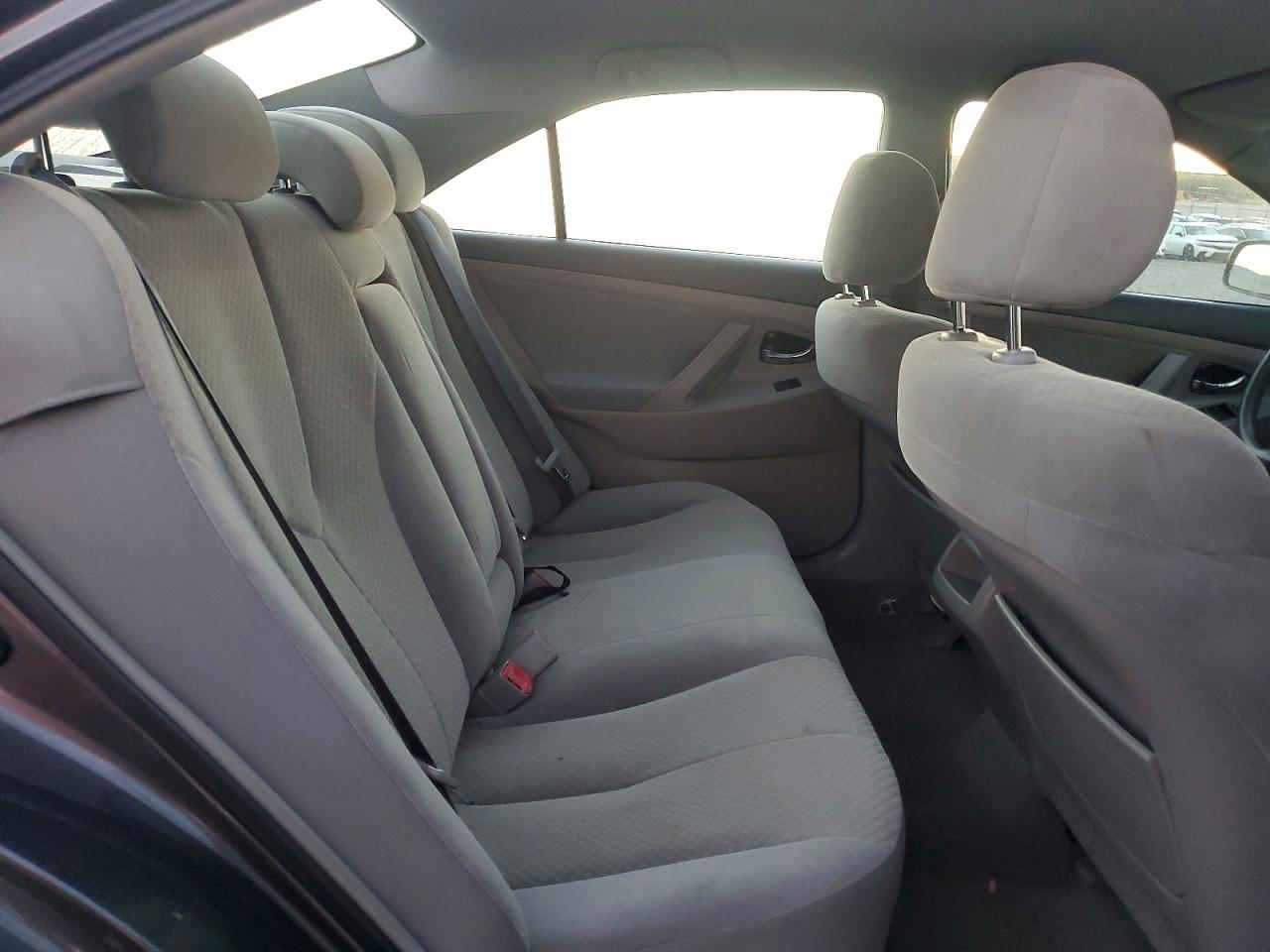 2009 TOYOTA CAMRY LE photo 10