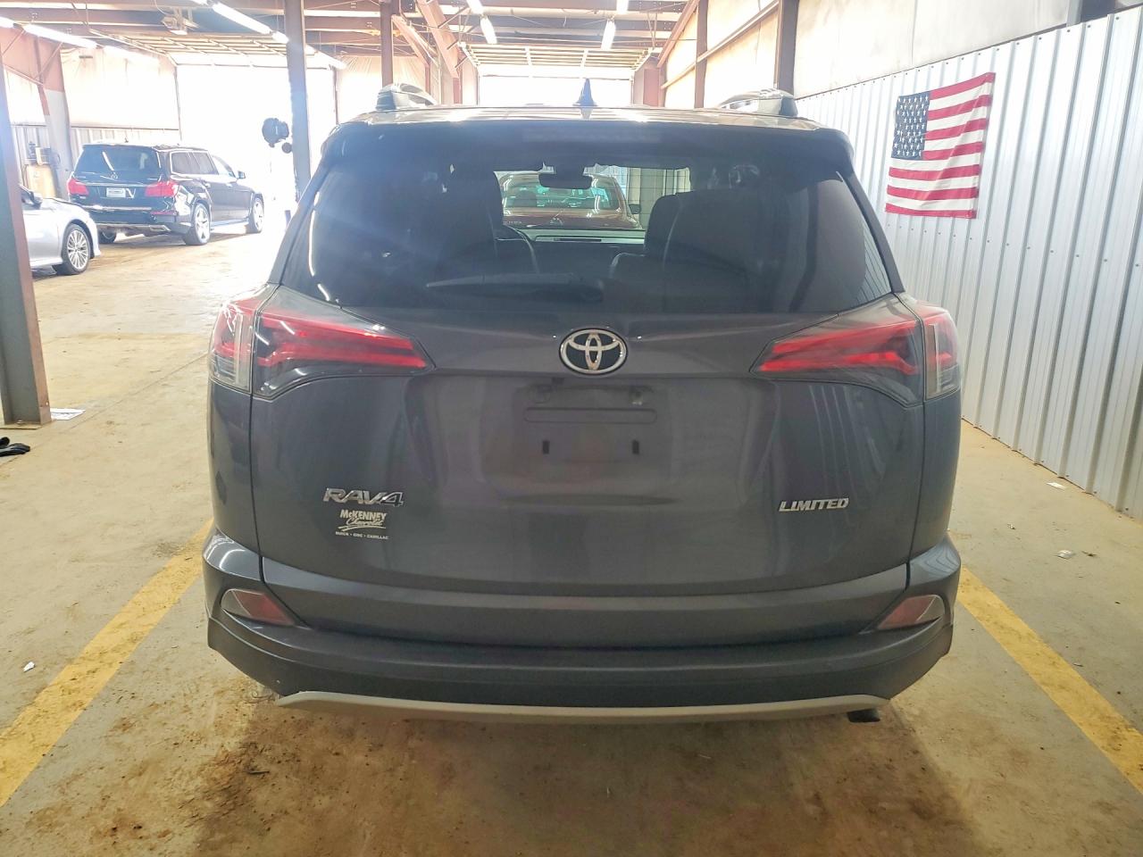 2018 TOYOTA RAV4 LIMITED photo 11