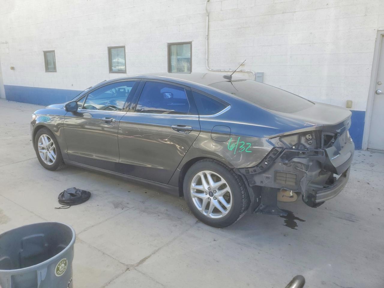 2016 FORD FUSION SE photo 2