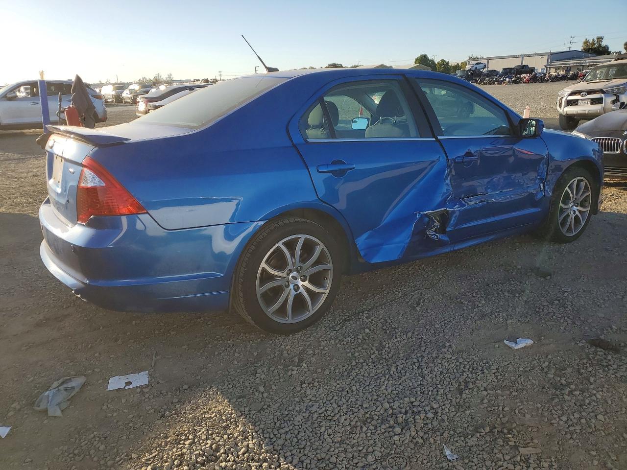 2012 FORD FUSION SE photo 3