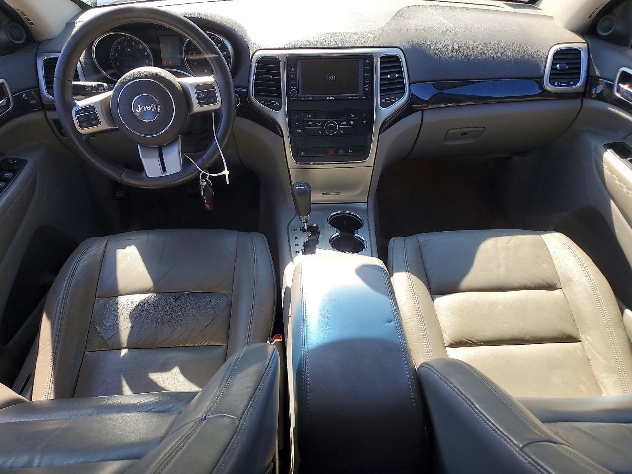 2011 JEEP GRAND CHEROKEE LAREDO photo 15