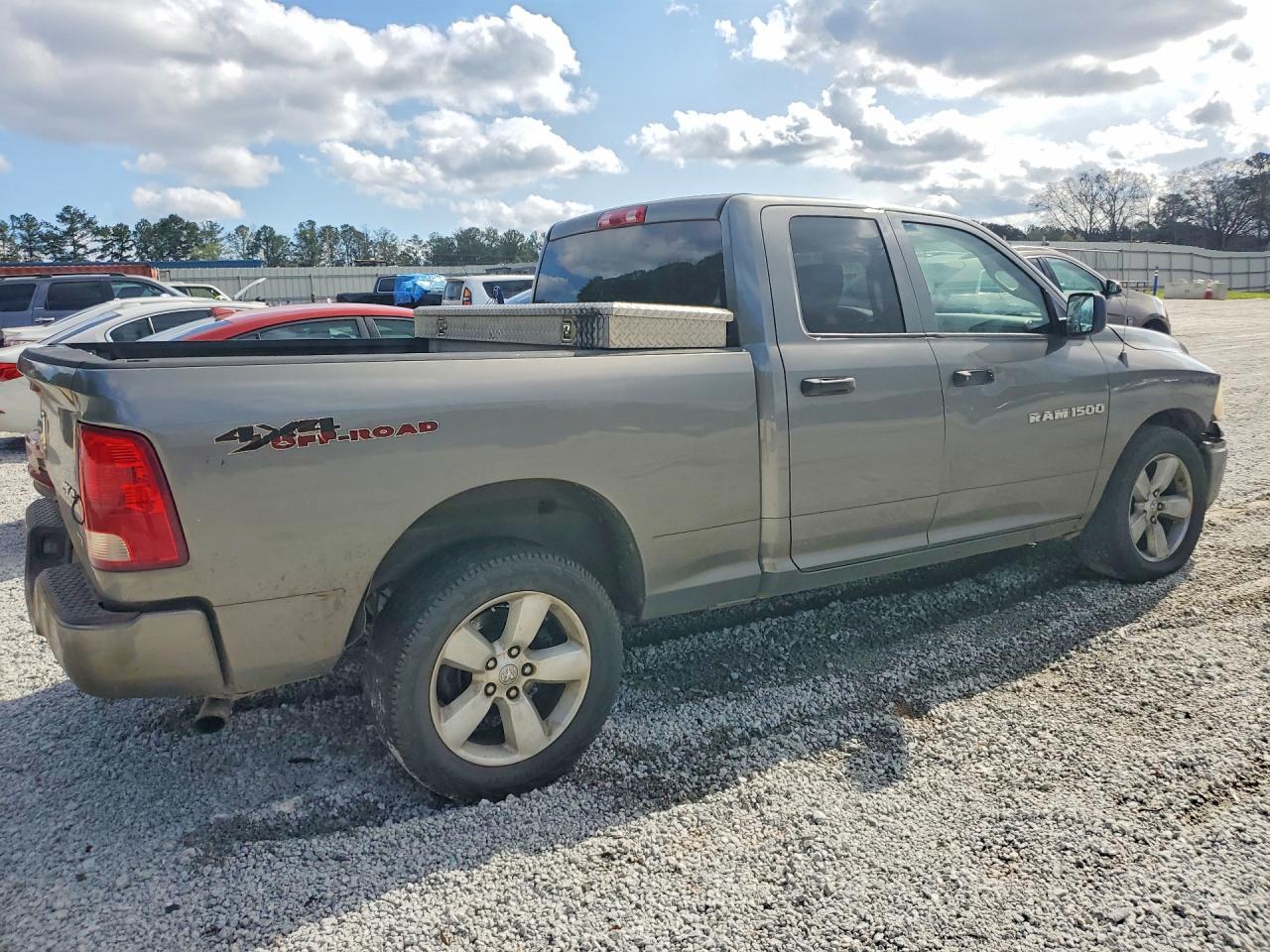 2011 DODGE RAM 1500 photo 3