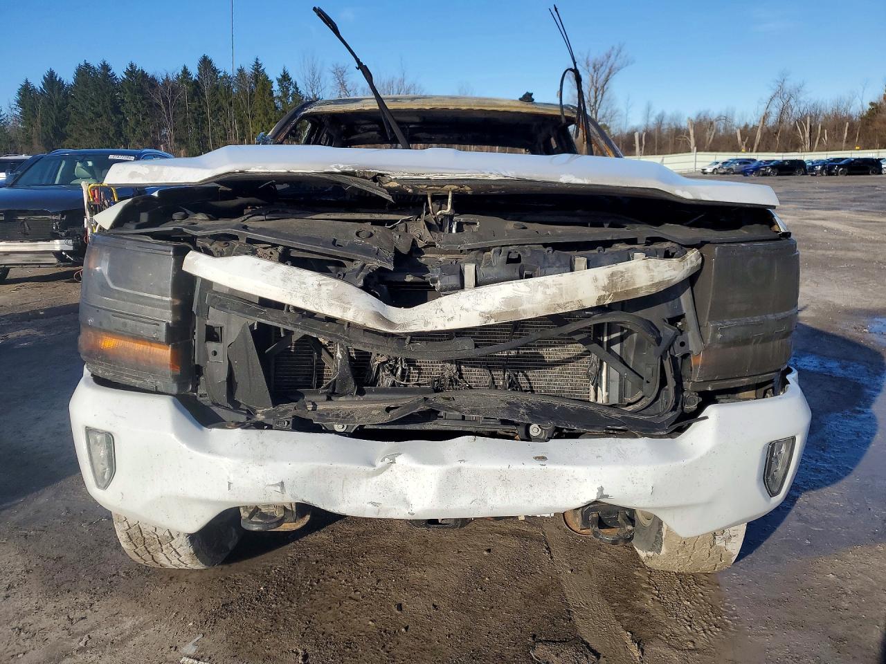 2016 CHEVROLET SILVERADO K1500 LT photo 5