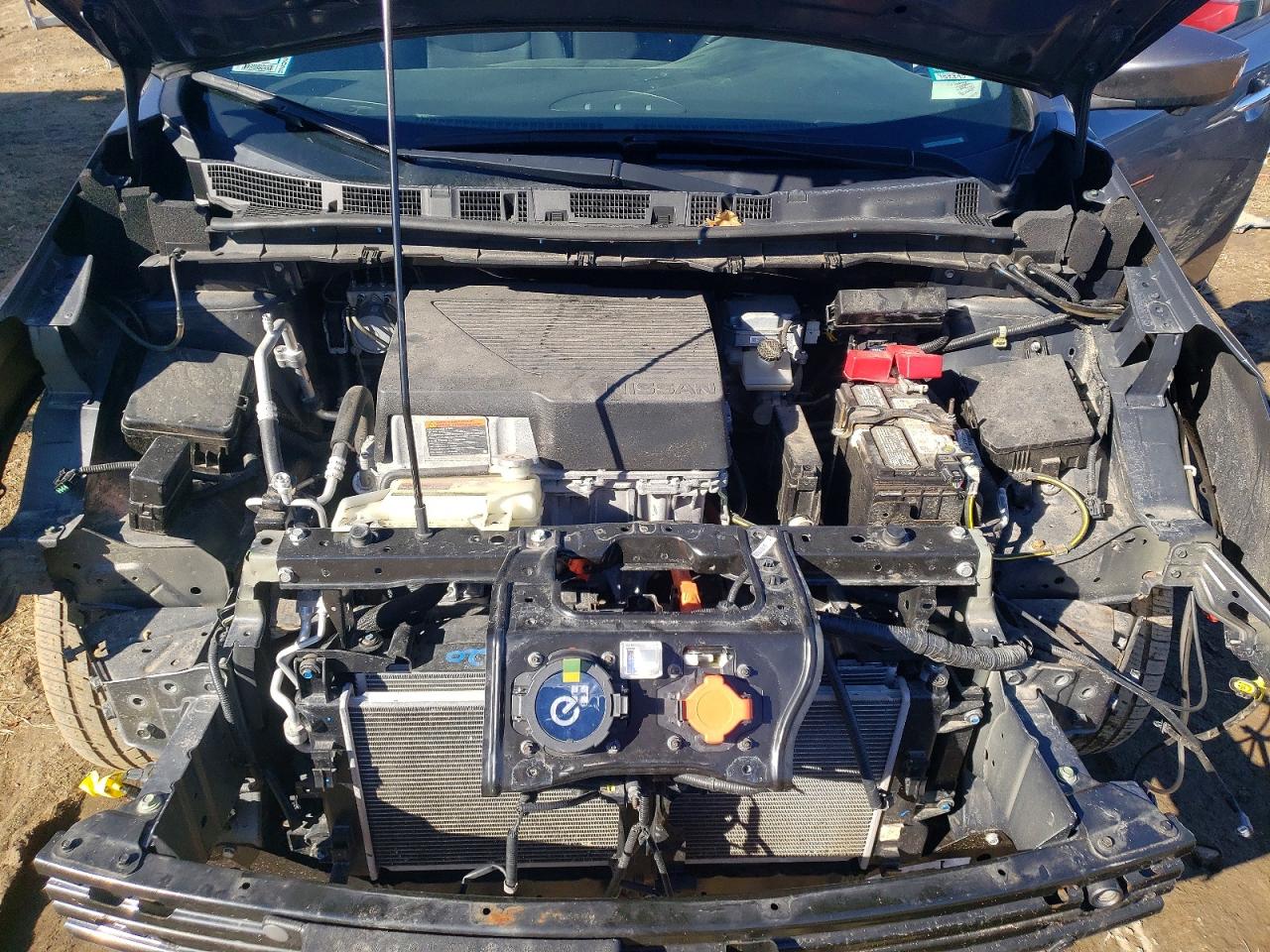 2020 NISSAN LEAF SV PLUS photo 11