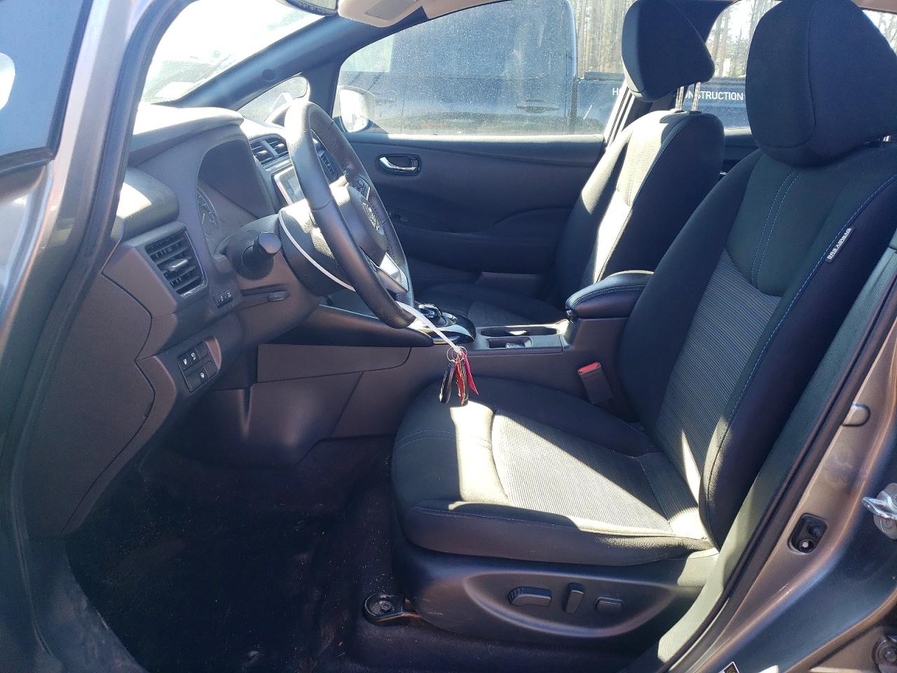 2020 NISSAN LEAF SV PLUS photo 7