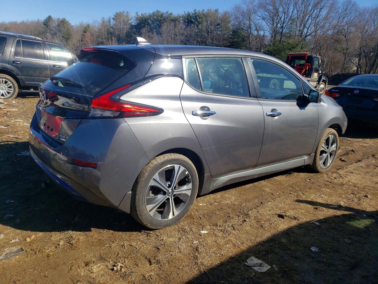 2020 NISSAN LEAF SV PLUS photo 3