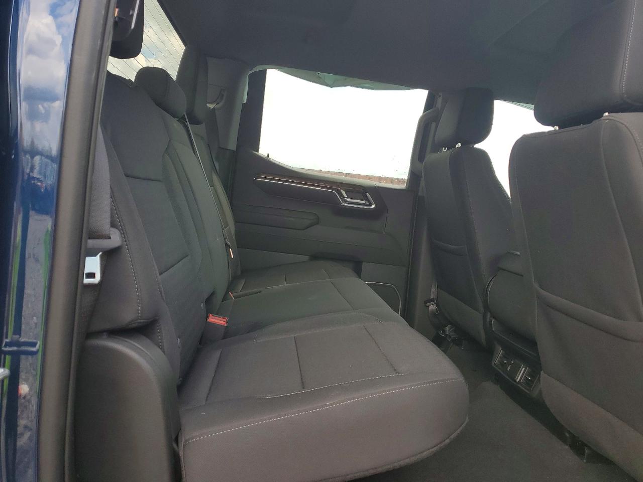 2023 CHEVROLET SILVERADO C1500 LT photo 28