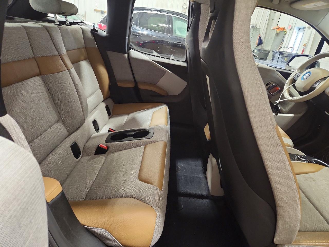 2015 BMW I3 BEV photo 21
