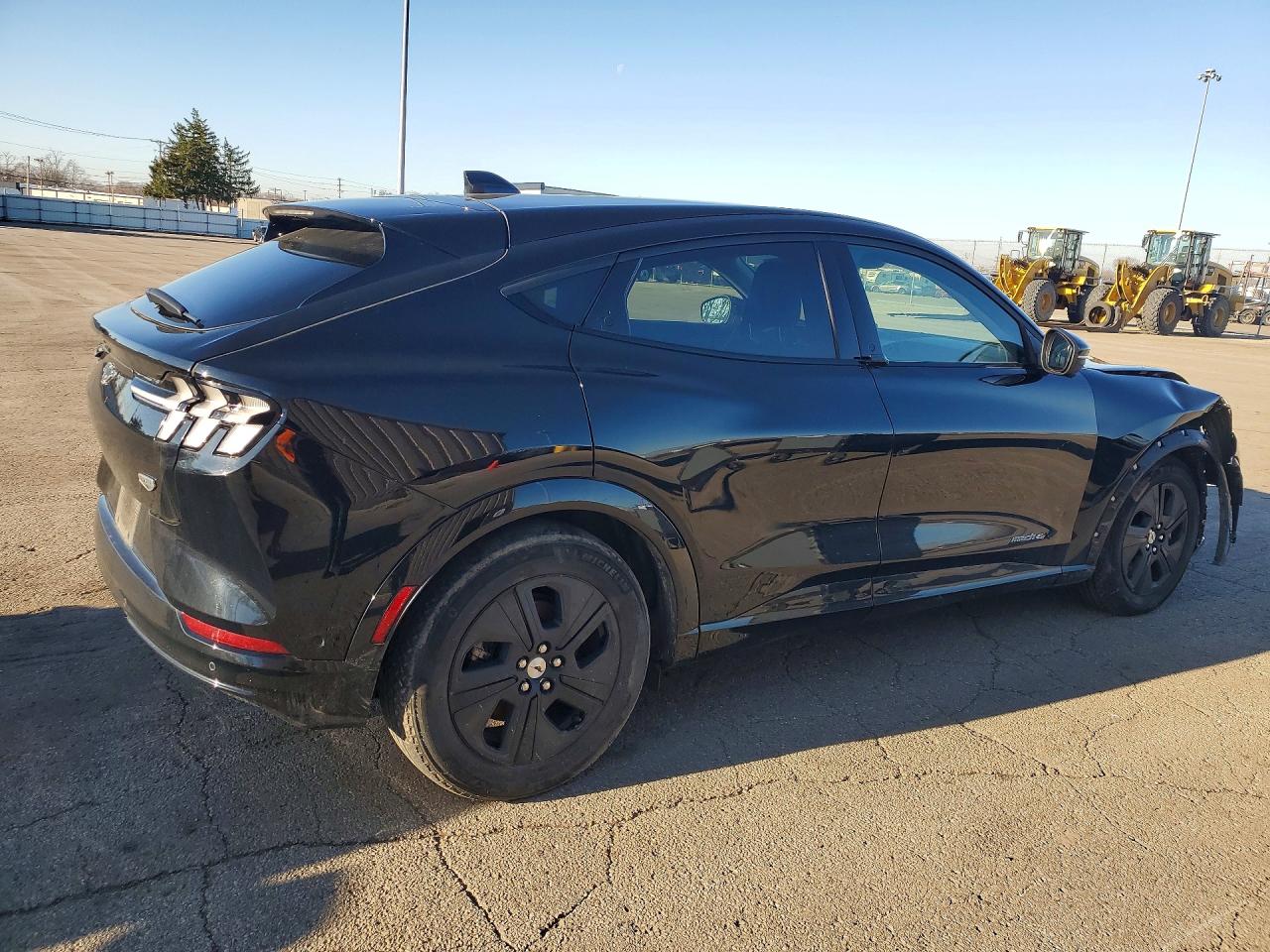 2022 FORD MUSTANG MACH-E CALIFORNIA ROUTE 1 photo 3