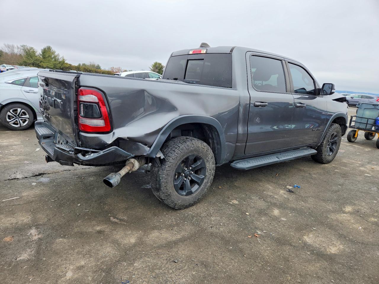 2021 RAM 1500 photo 5