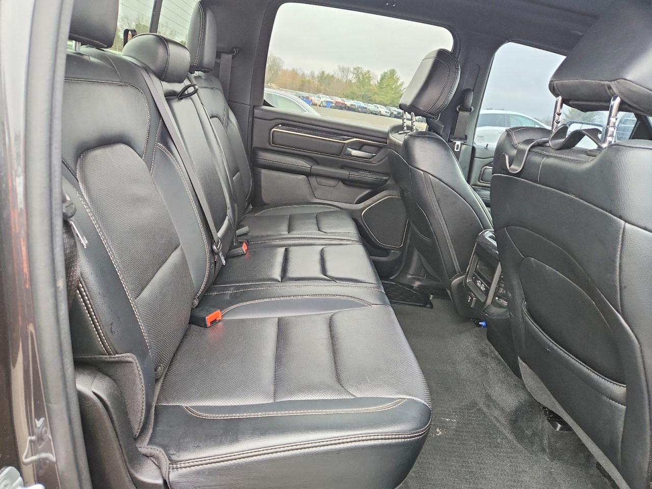 2021 RAM 1500 photo 19