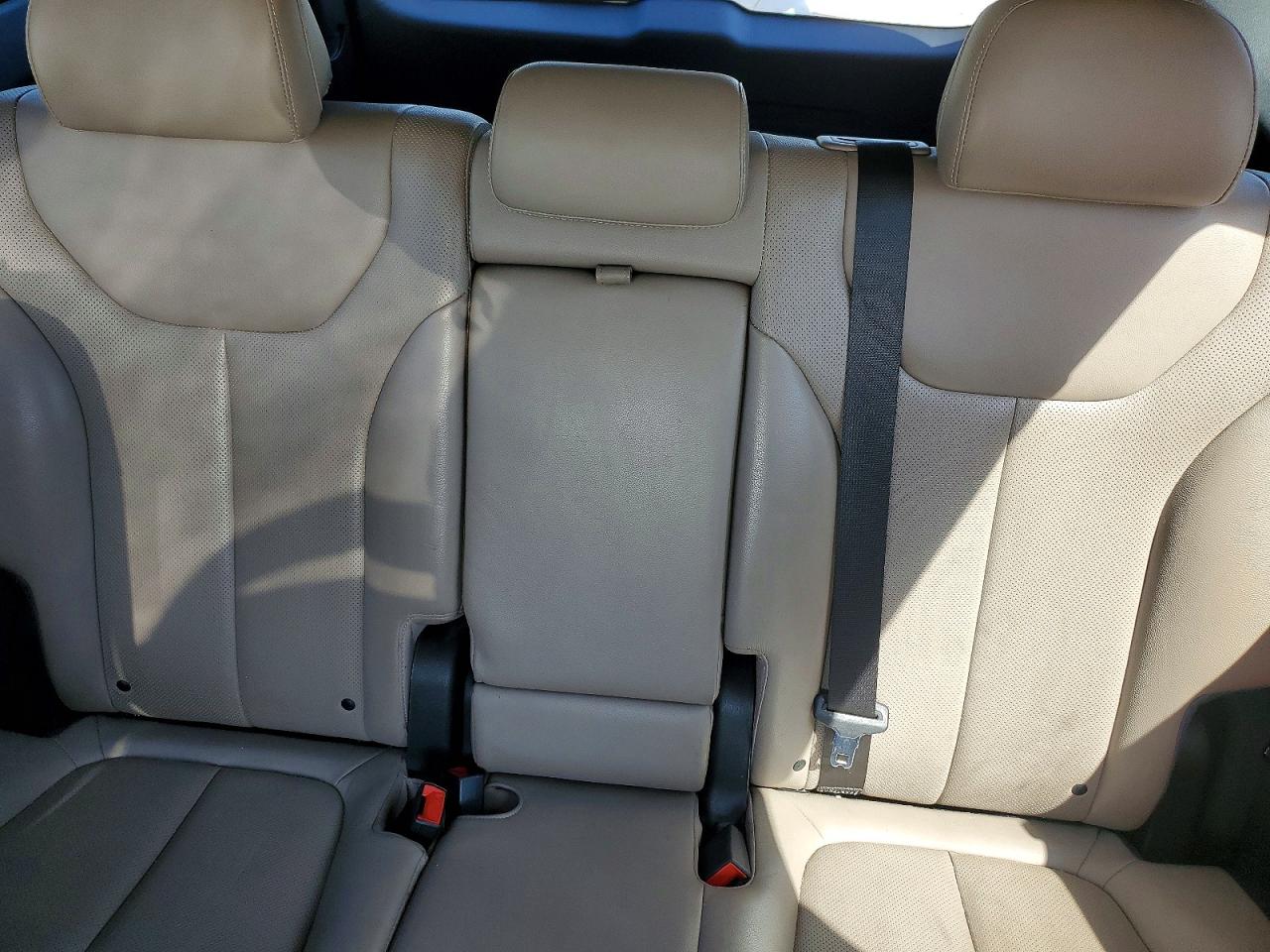 2019 HYUNDAI SANTA FE LIMITED 2.0T photo 19
